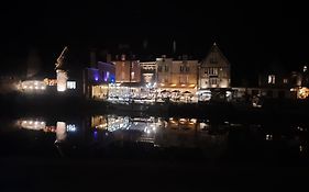 Le Duclos, Appartement Rez-De-Jardin Dinan Centre